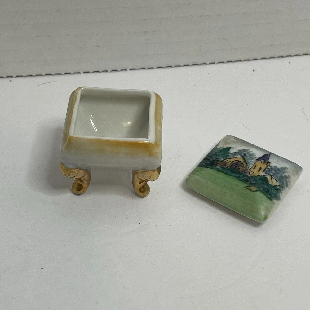 TRINKET BOX HAND PAINTED CHURCH LANDSCAPE FOOTED PORCELAIN JEWELRY RING ANTIQUE